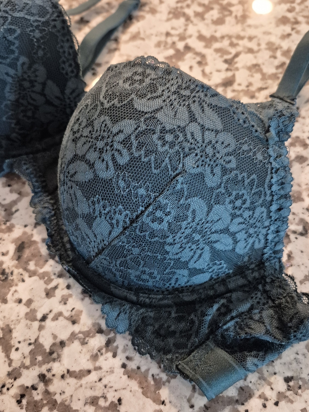 Victoria's Secret PINK Teal Floral Lace Underwire Wear Everywhere Bra 38B EUC